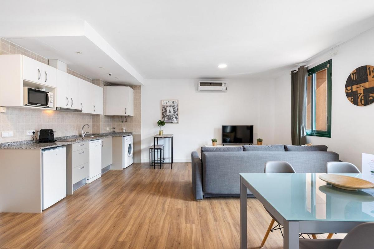 Lodging Apartments Liceu G1 Barcelona Buitenkant foto