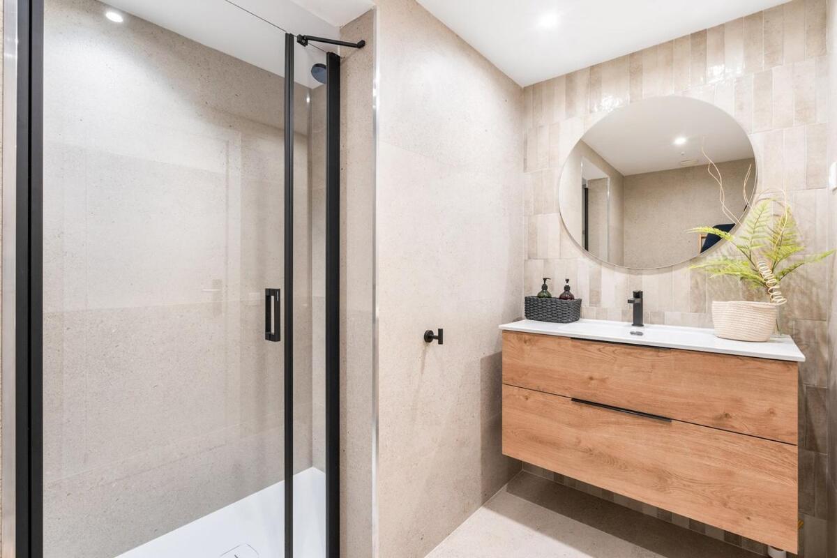 Lodging Apartments Liceu G1 Barcelona Buitenkant foto