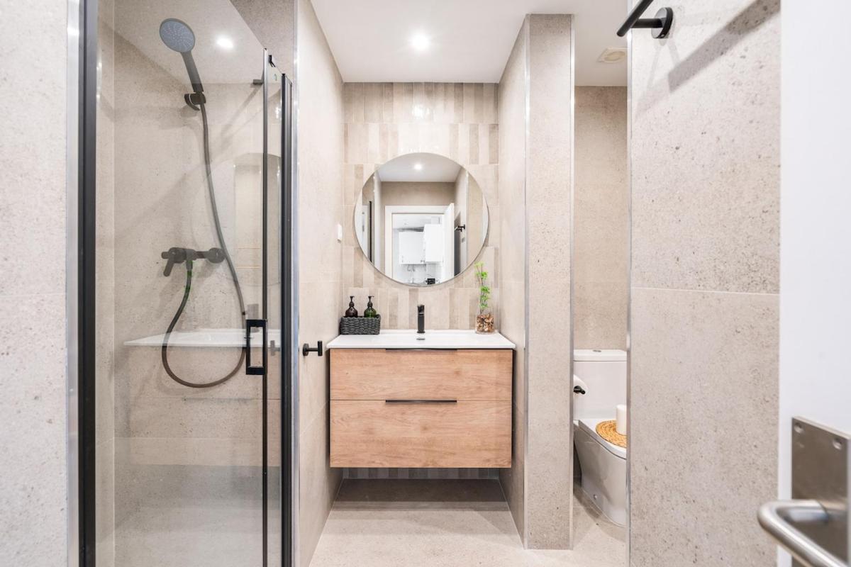 Lodging Apartments Liceu G1 Barcelona Buitenkant foto